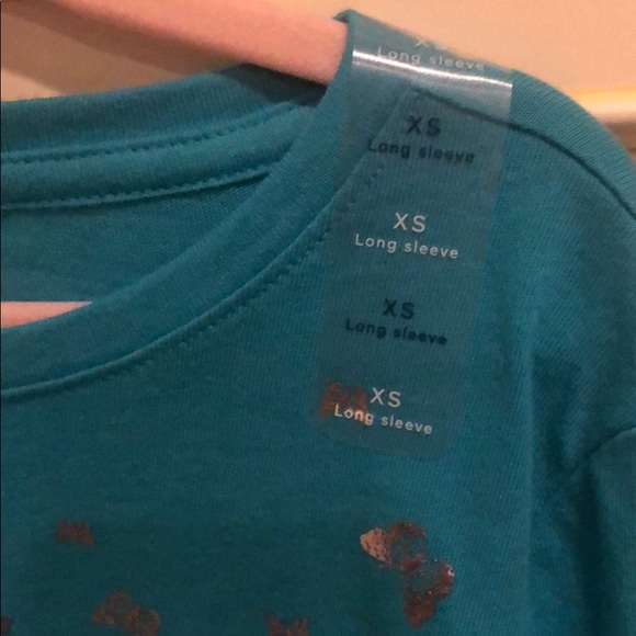 2 Gap kids long sleeve shirts - Picture 5 of 7